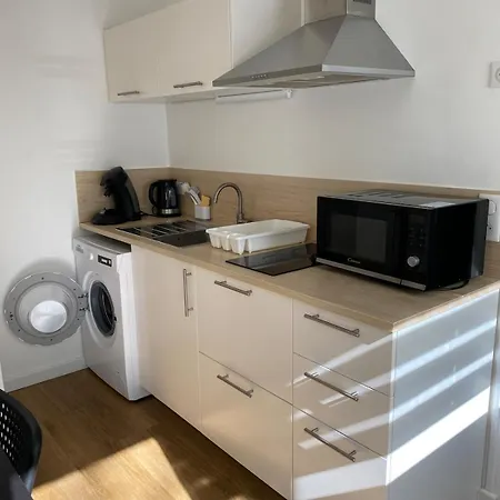 Bright 1 Bedroom With Balcony - N3 Apartamento