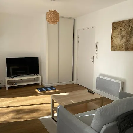 Bright 1 Bedroom With Balcony - N3 Apartamento *