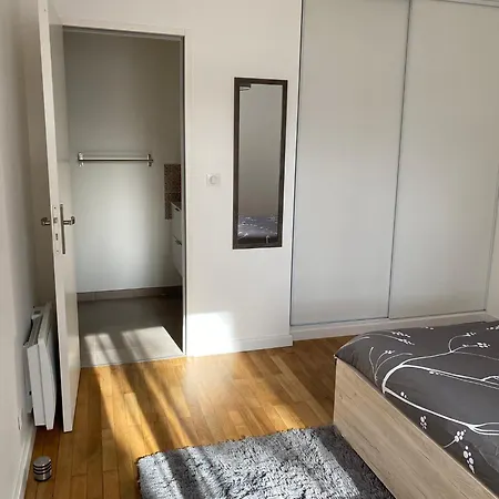 Bright 1 Bedroom With Balcony - N3 Apartamento